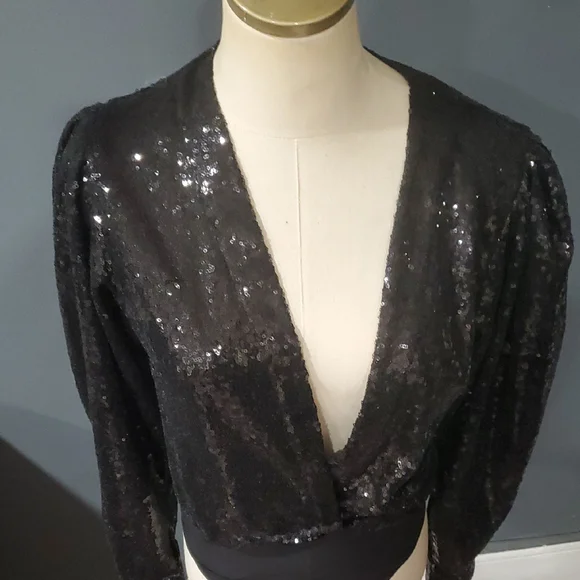 Black Sequin V-Neck Bodysuit Top - Picture 4 of 11